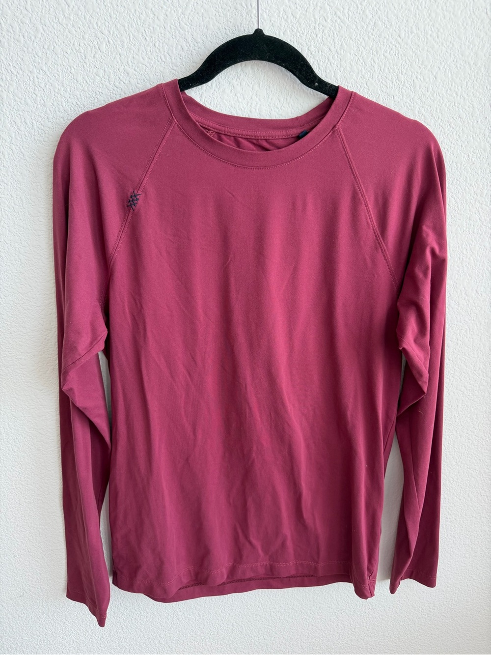 Rhône Long Sleeve Athletic Shirt Small